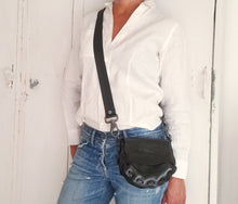 Load image into Gallery viewer, Small Crossbody - Black
