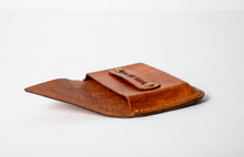 Load image into Gallery viewer, Card Holder - Saddle Tan