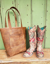 Load image into Gallery viewer, Tote - Distressed Brown