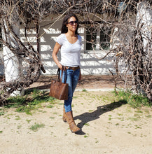 Load image into Gallery viewer, Rivet Tote Bag - Antique Brown