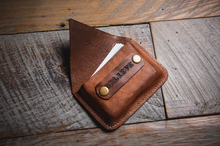 Load image into Gallery viewer, Card Holder - Saddle Tan