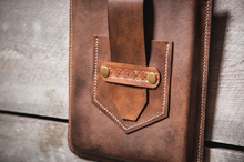 Load image into Gallery viewer, Crossbody - Antique Brown
